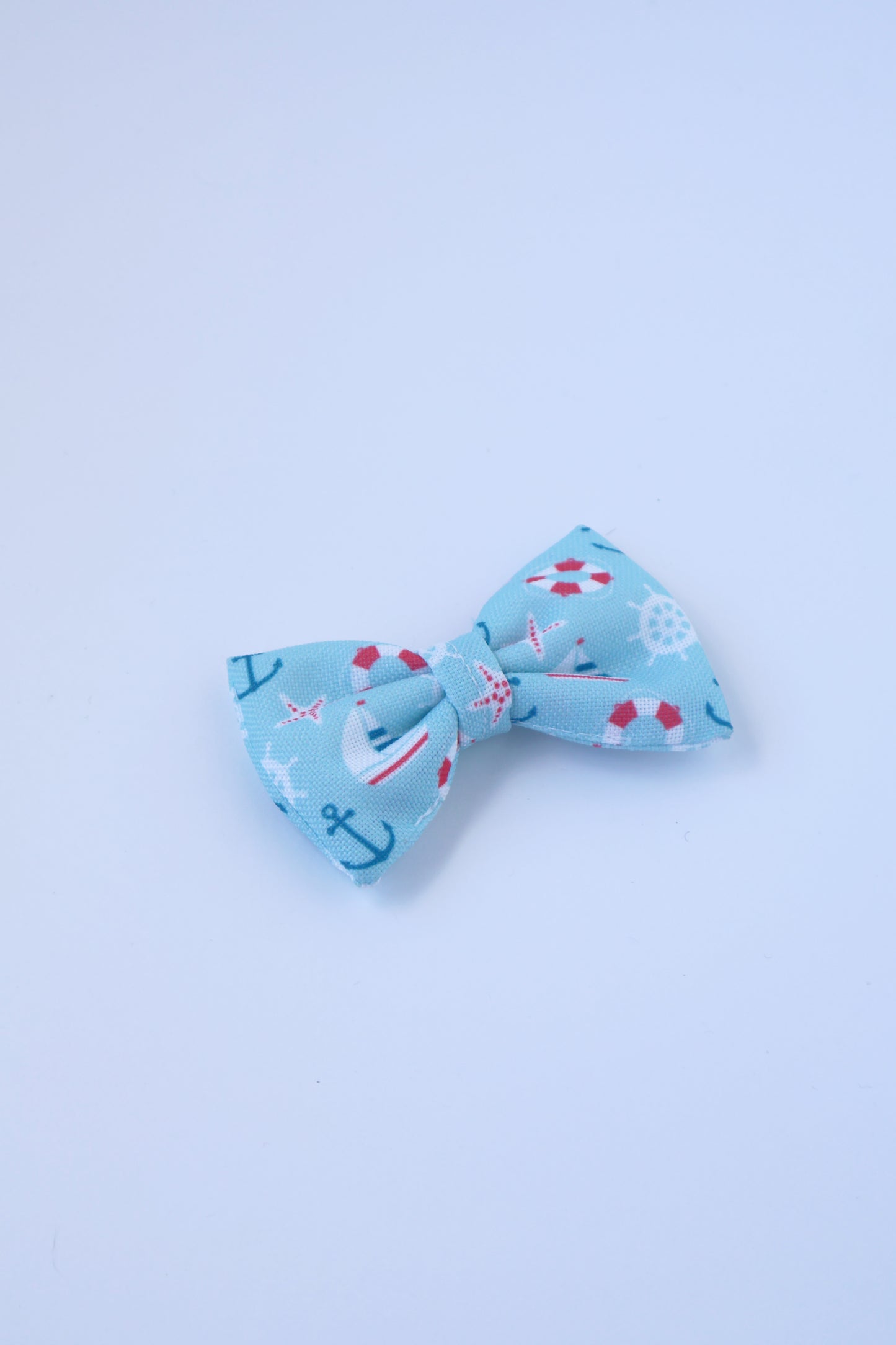 Bow tie